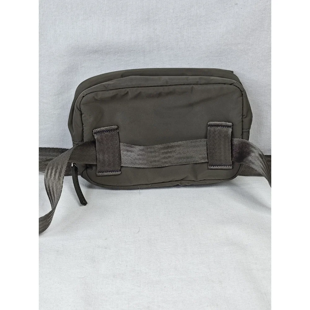 Athleta All About Crossbody Belt Bag Fanny Pack‎ Green Small Concert Festival